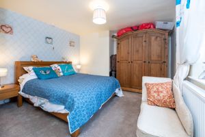 Bedroom- click for photo gallery